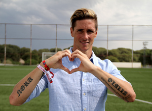 Fernando Torres con la Pulsera Salvavidas en el Día de Concienciación del Paro Cardiaco